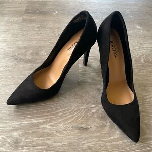 JustFab Gisselle Size 8 Black Heels 3 inch - Like New